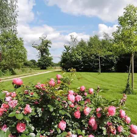 De La Hertaudiere * Montbizot